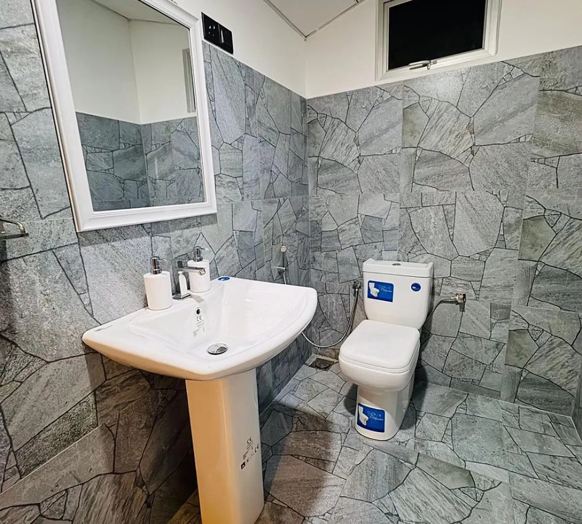 Taprobana Transit Bed & Breakfast Katunayake Sri Lanka